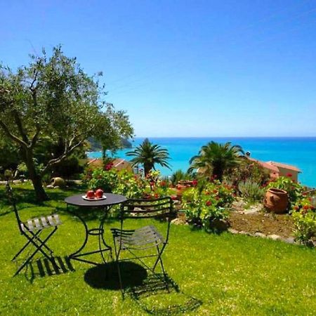 Natalia Apartment B With Panoramic Sea Views Of Agios Gordios Bay المظهر الخارجي الصورة