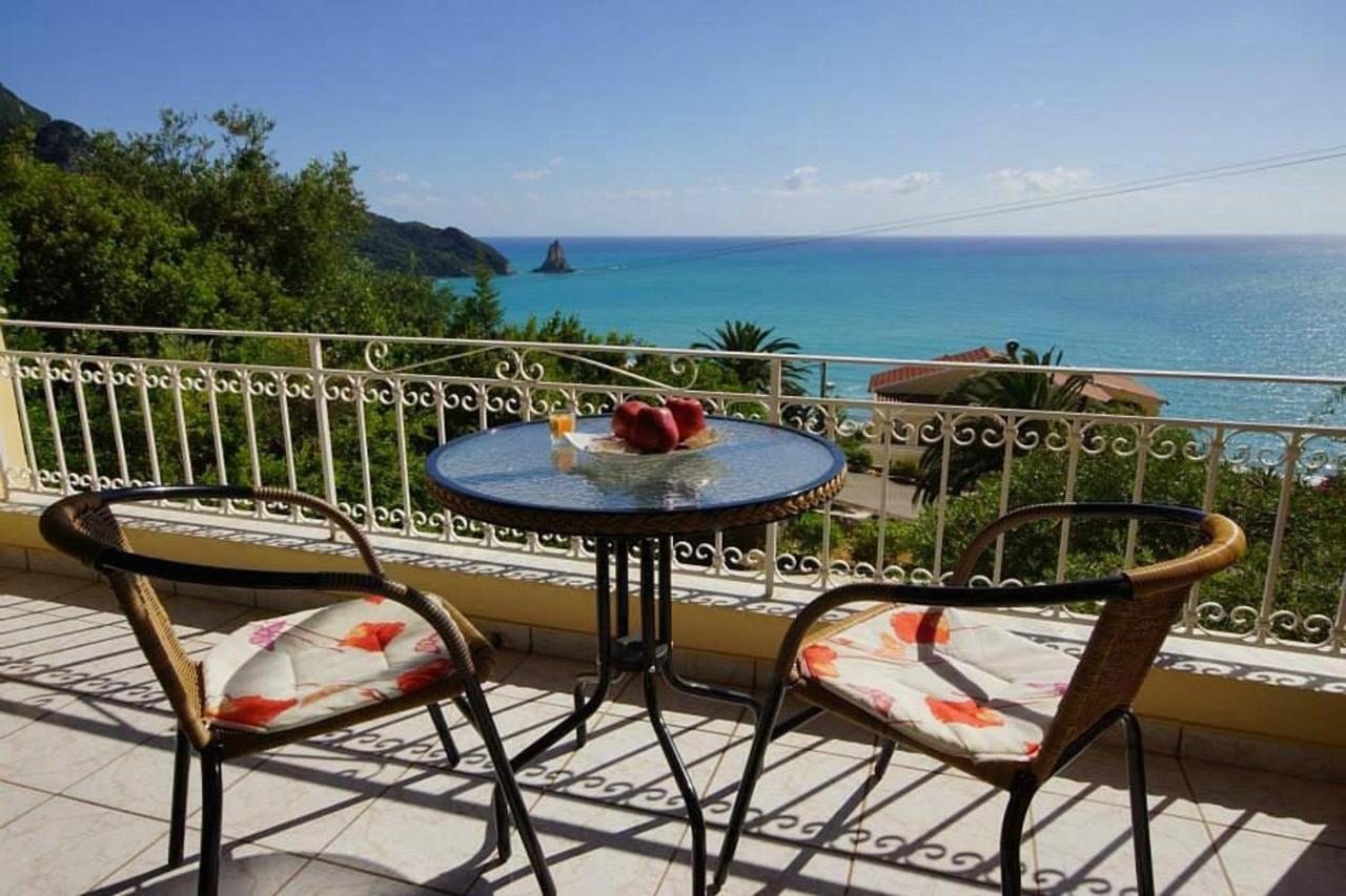 Natalia Apartment B With Panoramic Sea Views Of Agios Gordios Bay المظهر الخارجي الصورة