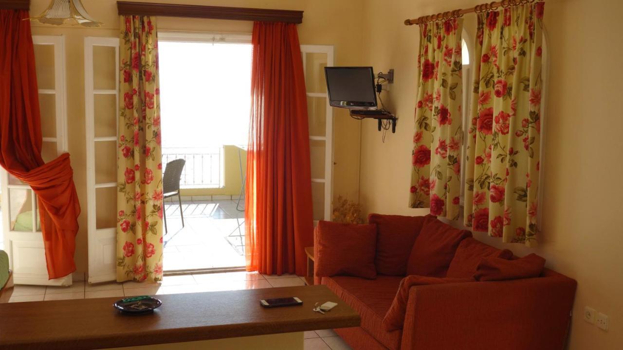 Natalia Apartment B With Panoramic Sea Views Of Agios Gordios Bay المظهر الخارجي الصورة
